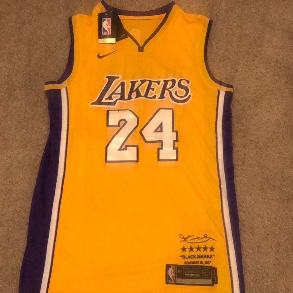 NWT Kobe Bryant #24 Lakers Jersey Purple and Gold